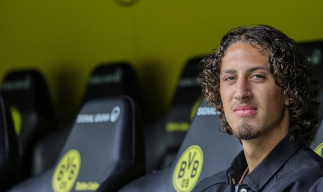 Fabio Silva auf der BVB-Bank