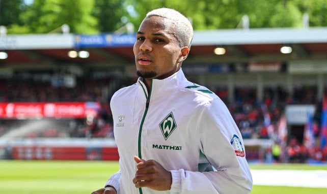 Felix Agu beim Aufwärmen