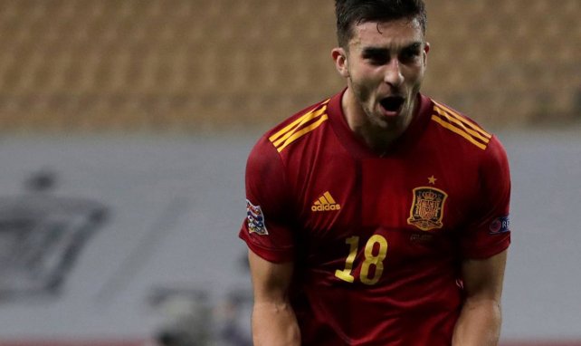 Ferran Torres bejubelt eines seiner drei Tore für Spanien gegen Deutschland (6:0)