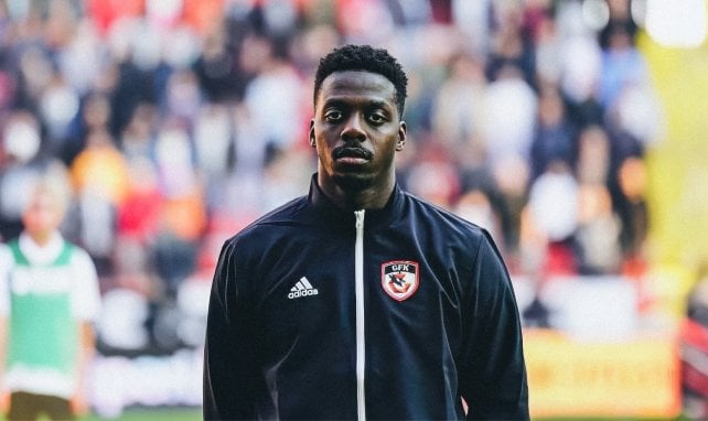 Bundesliga-Duell um 14-Tore-Stürmer Bayo?