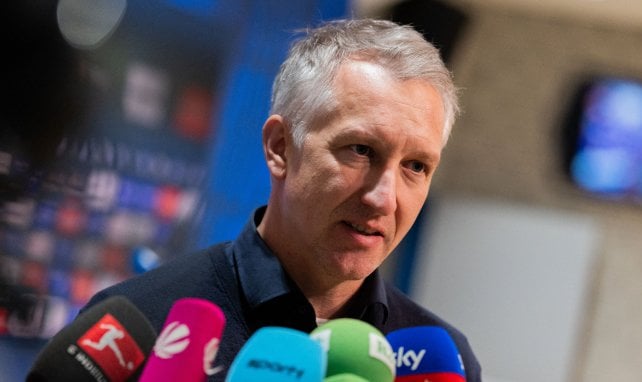 Schalke: Baumann kündigt weitere Transfers an