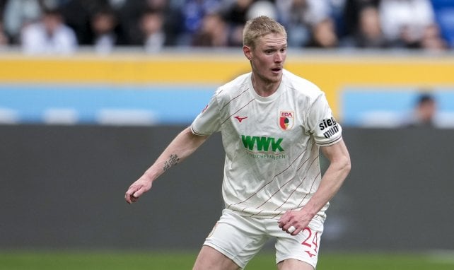 Fredrik Jensen im Trikot des FC Augsburg