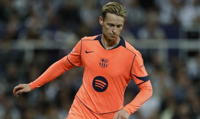 Frenkie de Jong ist ganz konzentriert bei der Sache