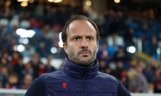 Alberto Gilardino blickt böse