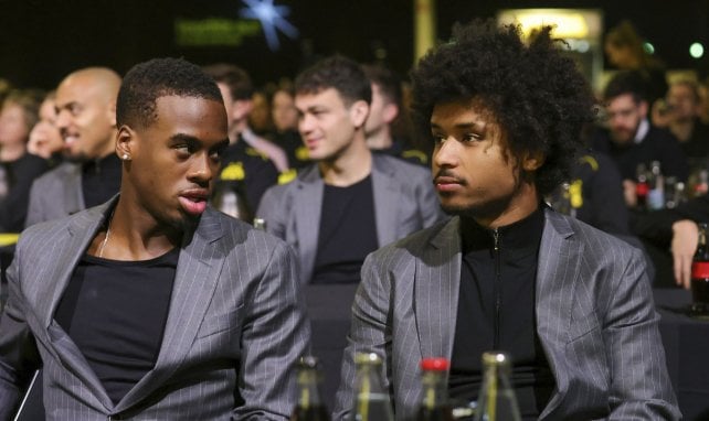 Jamie Gittens (l.) und Karim Adeyemi (r.) bei der Jahreshauptversammlung des BVB