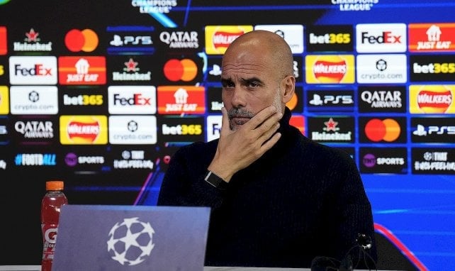 Pep Guardiola auf der Pressekonferenz