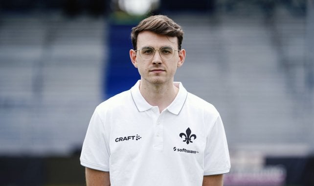 Maximilian Hahn beim Teamfoto