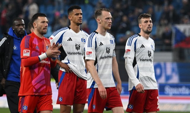 Die Spieler des Hamburger SV nach einer erneuten Niederlage