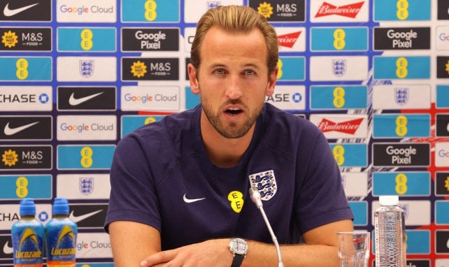 Harry Kane auf einer Pressekonferenz