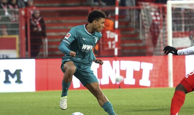 Henri Koudossou für Augsburg im Einsatz