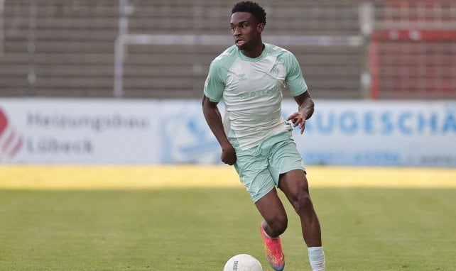 David Igboanugo schaut nach links