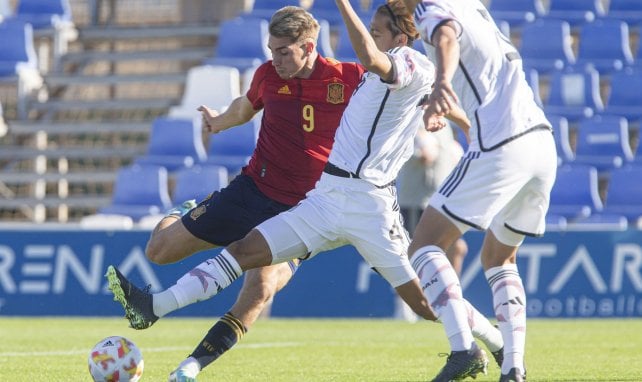 Iker Bravo im Einsatz für die spanische U19-Nationalmannschaft