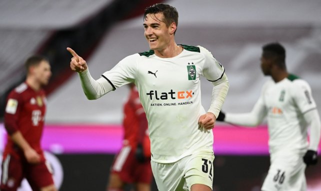 Florian Neuhaus feiert einen Treffer für Borussia Mönchengladbach
