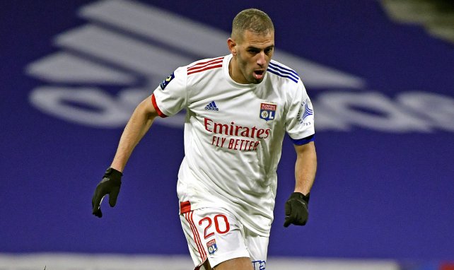 Islam Slimani im Einsatz für Olympique Lyon