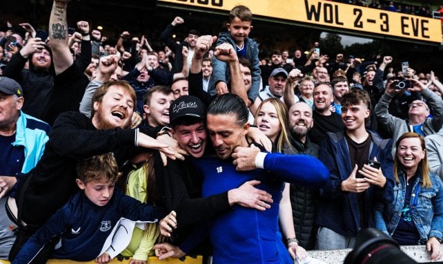 Jack Grealish mit den Everton-Fans