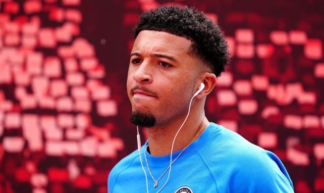 Jadon Sancho hört das neue Album von Helene Fischer