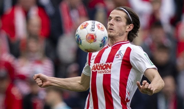 Köln aktiviert Kaminski-Option