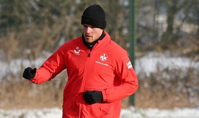 Fürth spricht mit Elvedi