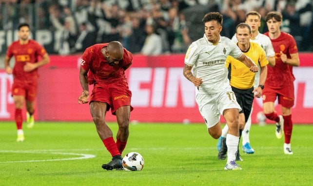Jens Castrop (r.) im Testspiel gegen den FC Valencia