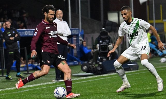Jeremy Toljan hat den Ball im Blick