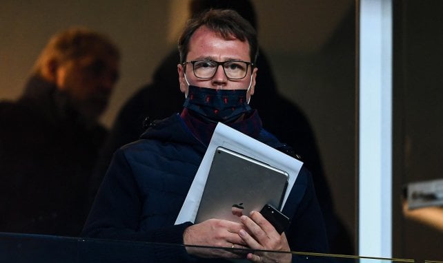 Sportchef Johannes Spors auf der Tribüne beim FC Genua