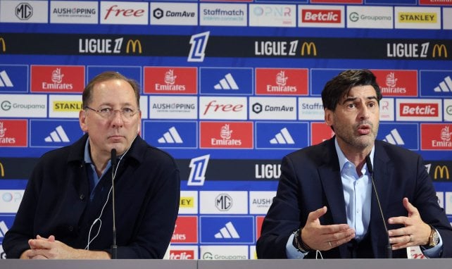 Besitzer John Textor und Trainer Paulo Fonseca von Olympique Lyon.