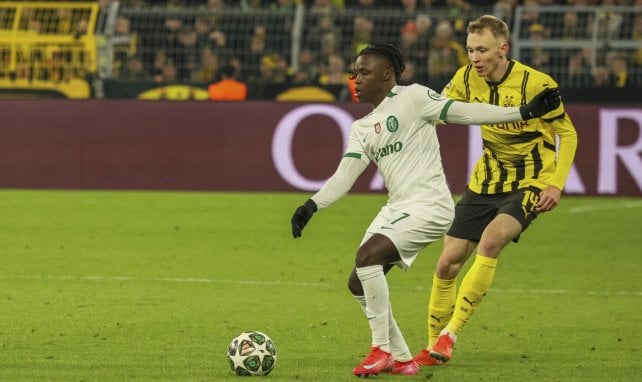 Johnny Quenda im Duell mit Maximilian Beier