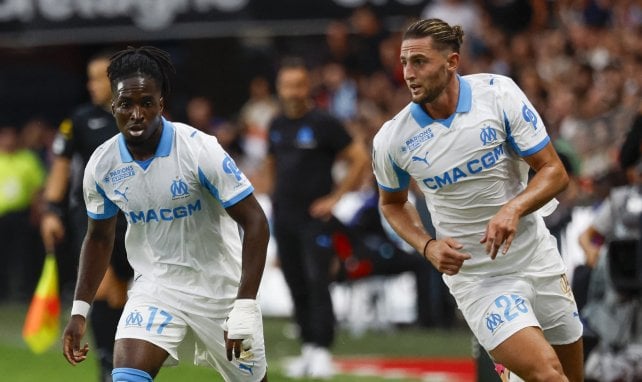 Jonathan Rowe und Adrien Rabiot (r.) von Olympique Marseille