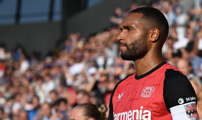 Jonathan Tah mit der Kapitänsbinde