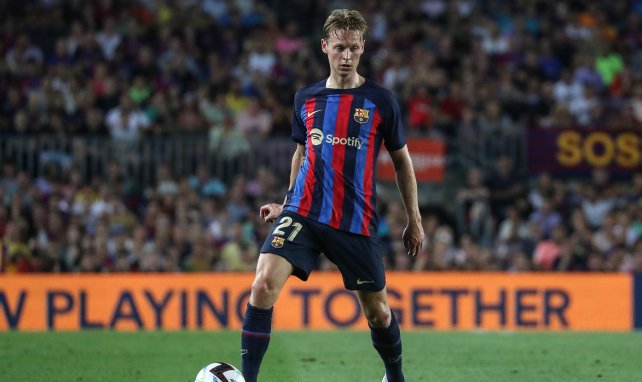Frenkie de Jong am Ball für den FC Barcelona