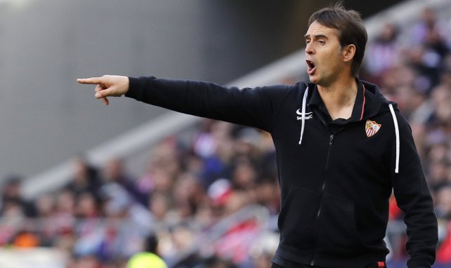 Julen Lopetegui an der Seitenline des FC Sevilla