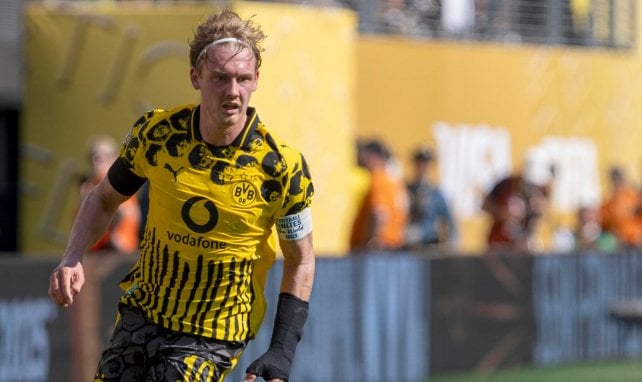 Julian Brandt am Ball für Borussia Dortmund