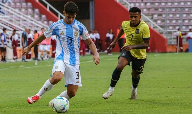 Ajax bedient sich in England