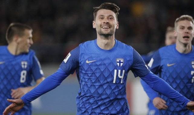 Kaan Kairinen im Trikot der finnischen Nationalmannschaft