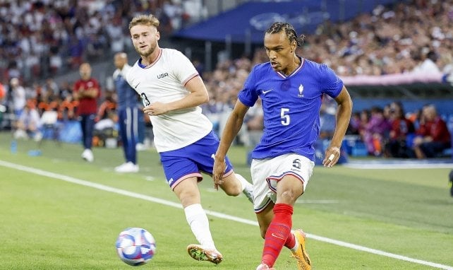 Kiliann Sildillia für Frankreich am Ball