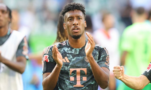 Kingsley Coman klatscht in die Hände