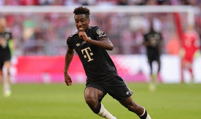 Kingsley Coman verfolgt den Ball