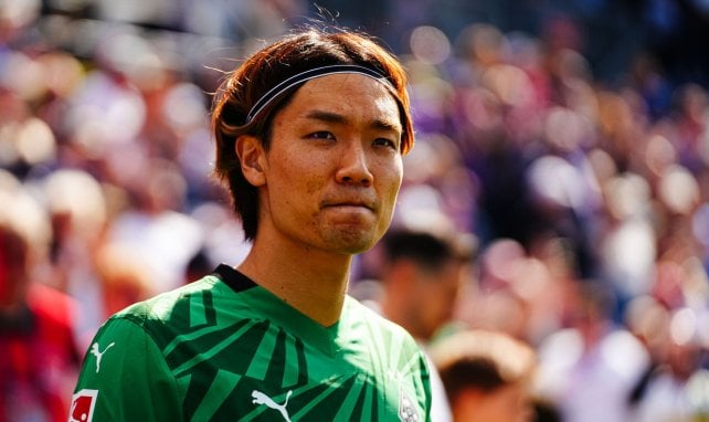 Ko Itakura betritt das Spielfeld