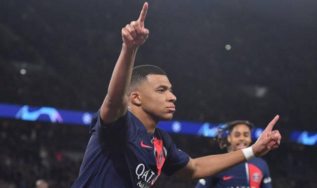 Kylian Mbappé bejubelt seinen Treffer für PSG