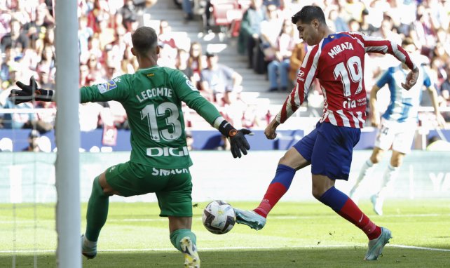 Benjamin Lecomte gegen Atléticos Álvaro Morata