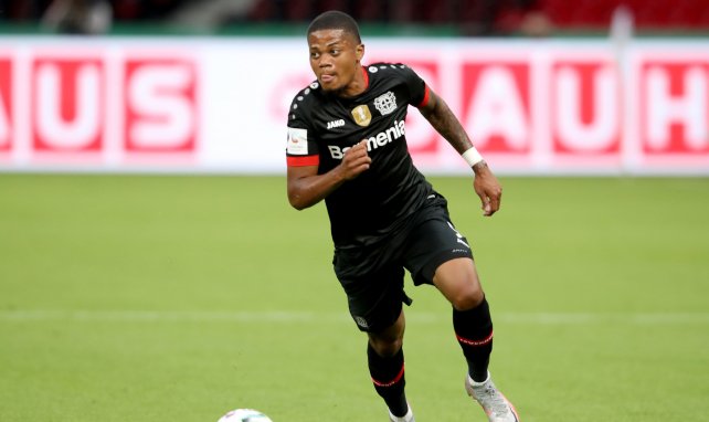 Leon Bailey am Ball für Bayer Leverkusen