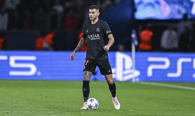 Lucas Hernández sucht eine Anspielstation