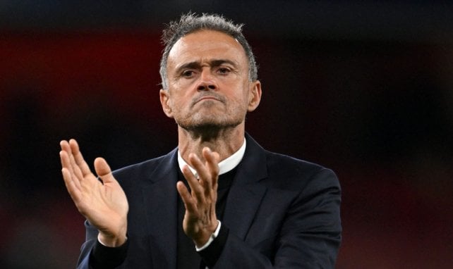 Luis Enrique spendet seinen Spielern Applaus