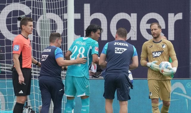 Koki Machida muss verletzt ausgewechselt werden