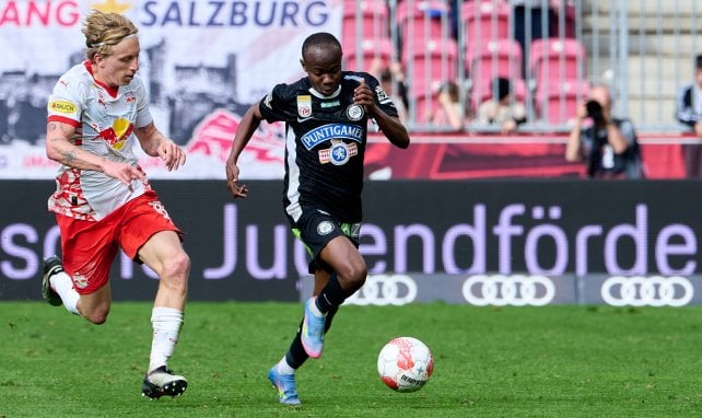 Malick Yalcouye (r.) im Trikot von Sturm Graz