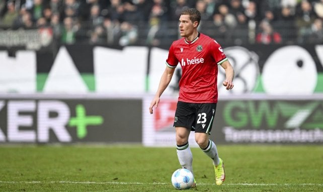 Marcel Halstenberg im Trikot von Hannover 96