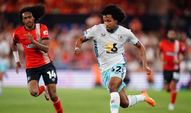 Han-Noah Massengo im Einsatz für den FC Burnley