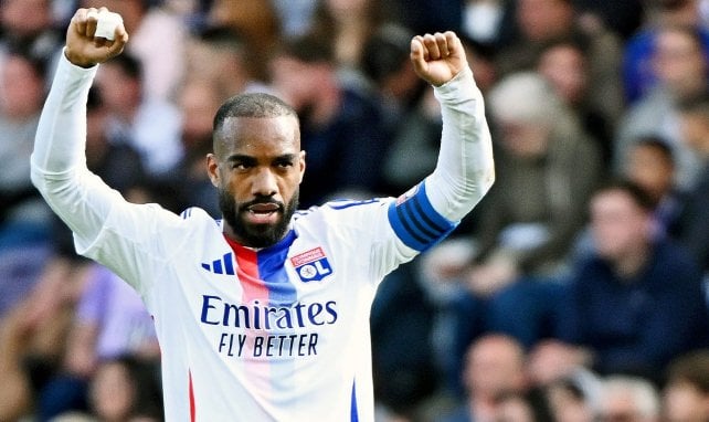 Alexandre Lacazette jubelt über ein Tor