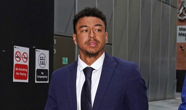 Lingard vor der Unterschrift