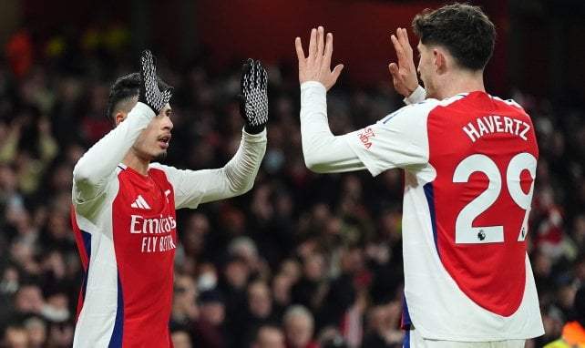 Gabriel Martinelli jubelt mit Kai Havertz